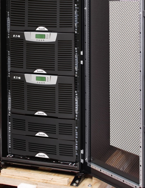 eaton_module_on_pallet_angle2_776